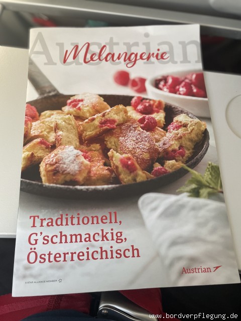 Snack bei Austrian Airlines in der Economy Class
